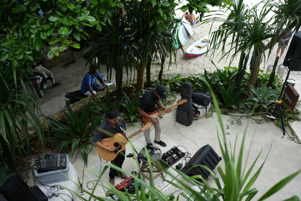Lago acoustic live music on Sundays at Dawn, Nusa Dua